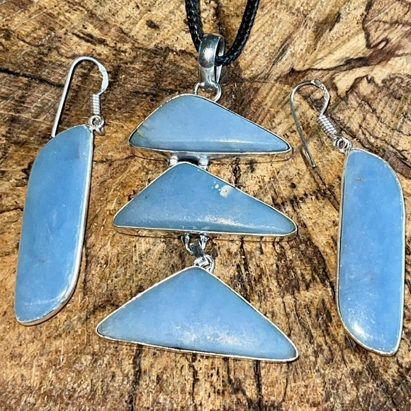 Blue Anhydrite Angelite Pendant & Earrings - Picture 2 of 10